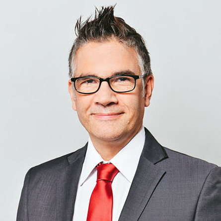 照片 Oliver Baumann